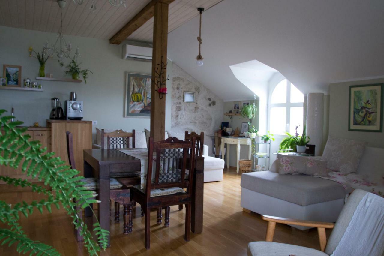 Kuressaare Romantic Apartment Exterior photo