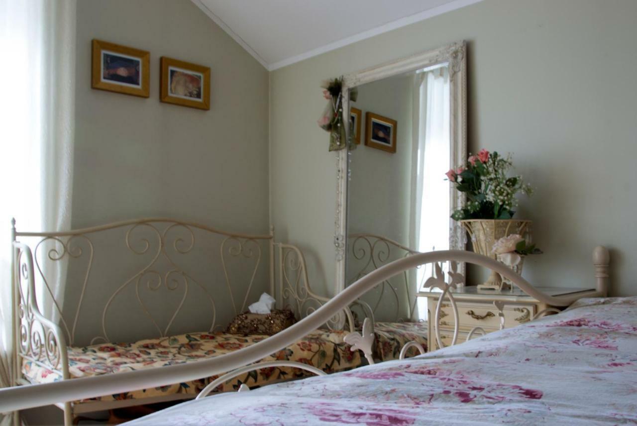 Kuressaare Romantic Apartment Exterior photo